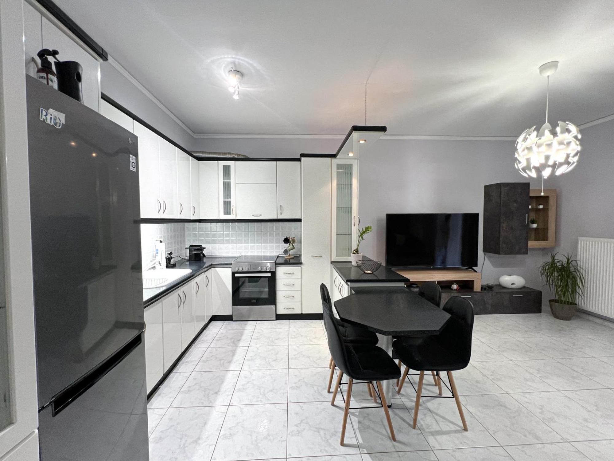 Three Winds Apartment *
