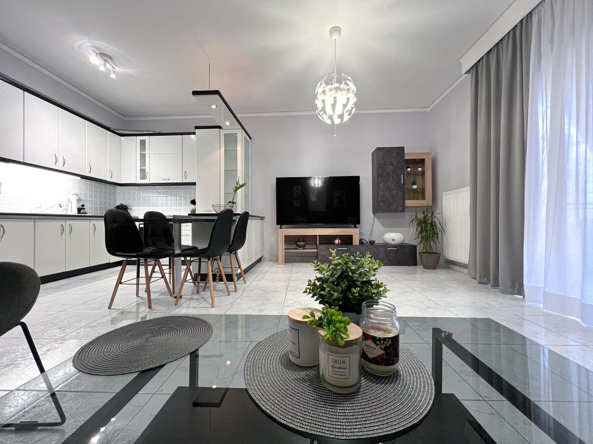 Three Winds Apartment *